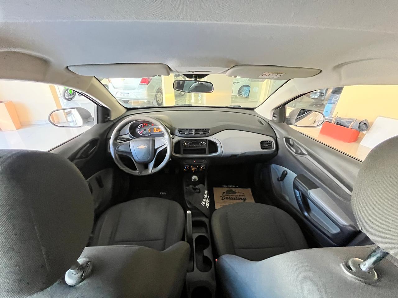 
								Chevrolet Onix Joy full									