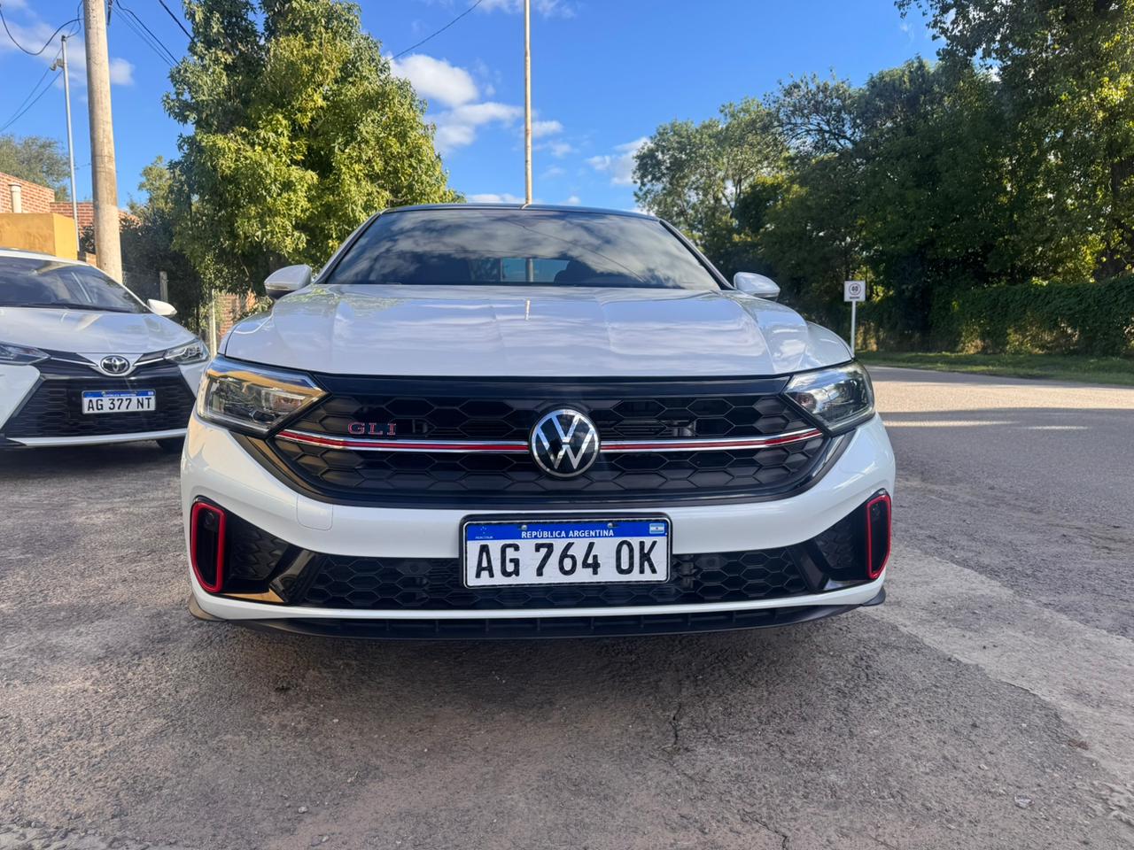 
								Volkswagen Vento GLI full									