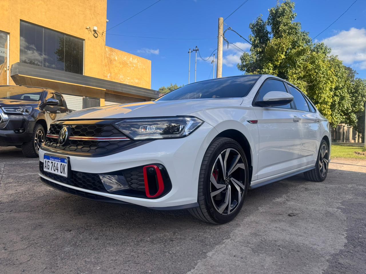 
								Volkswagen Vento GLI full									