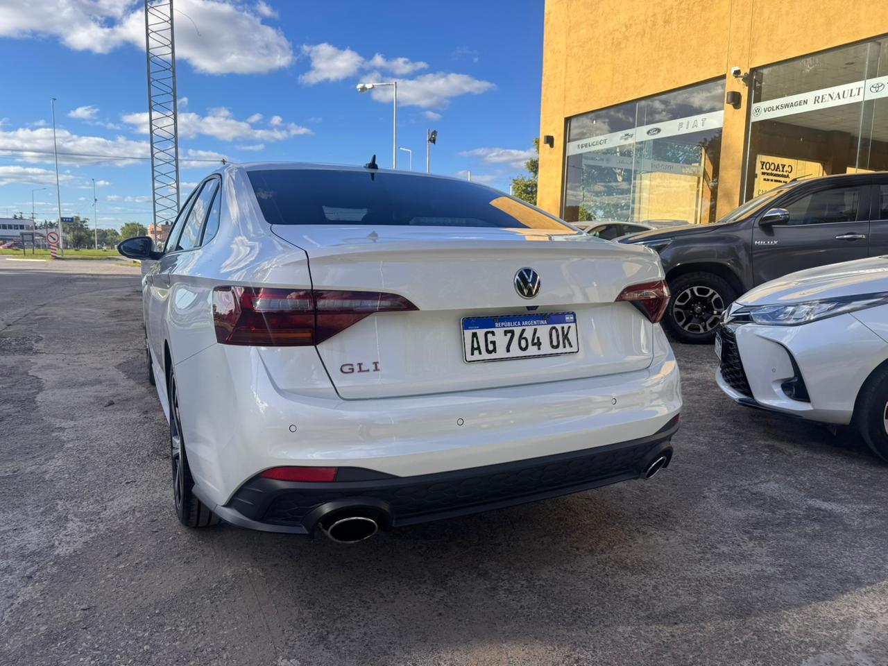 
								Volkswagen Vento GLI full									