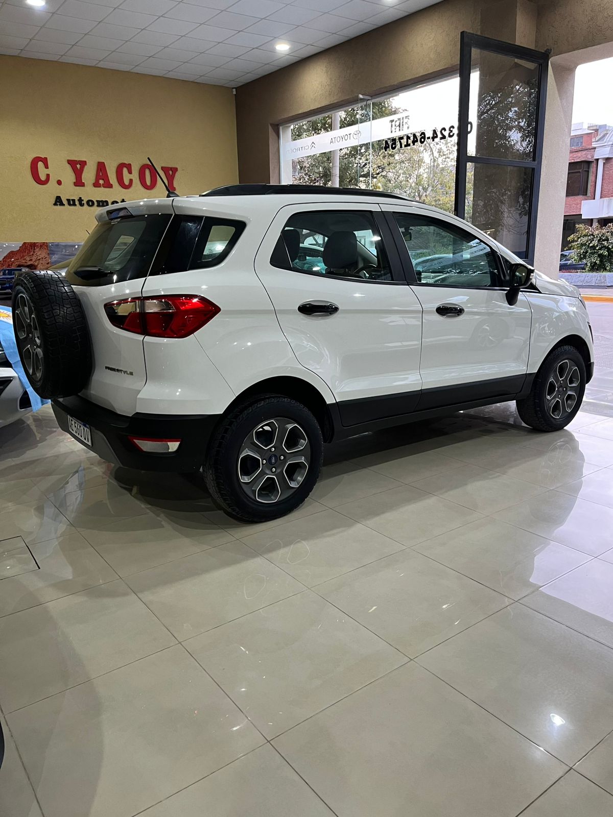 
								Ford EcoSport Freestyle full									