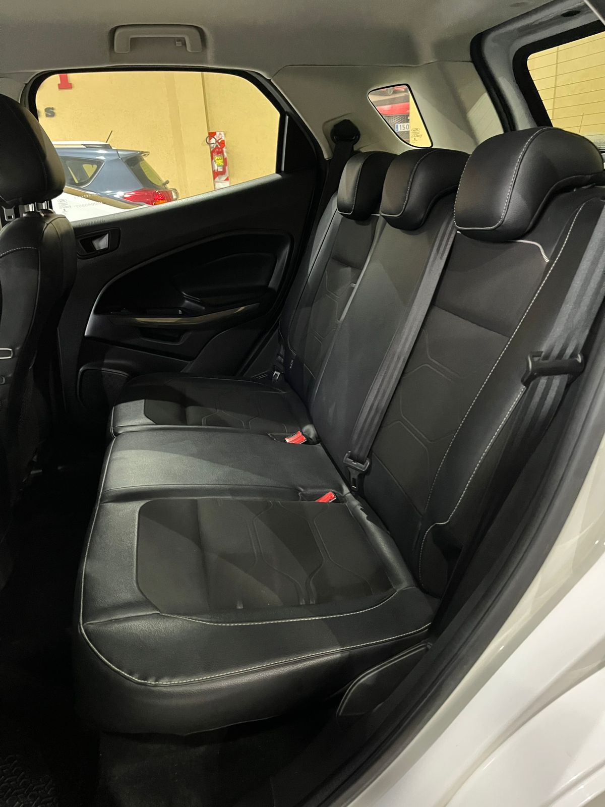 
								Ford EcoSport Freestyle full									