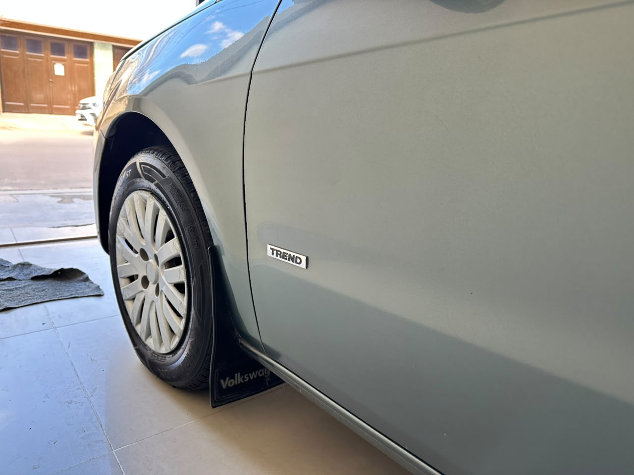 
								Volkswagen Gol Trend full									