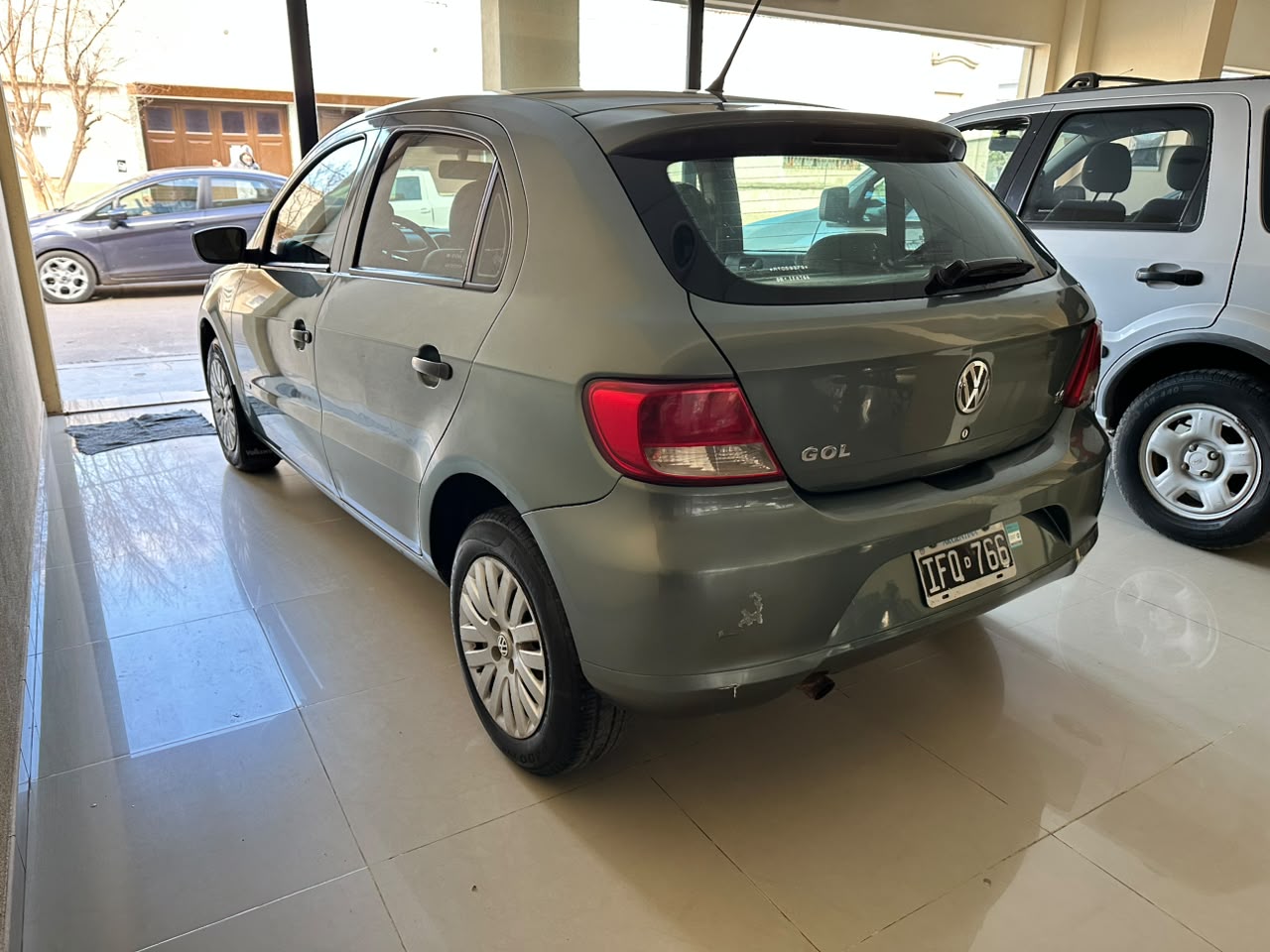 
								Volkswagen Gol Trend full									