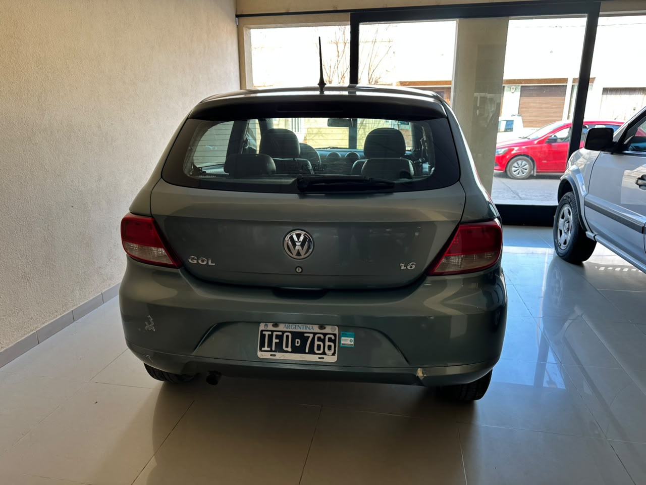 
								Volkswagen Gol Trend full									